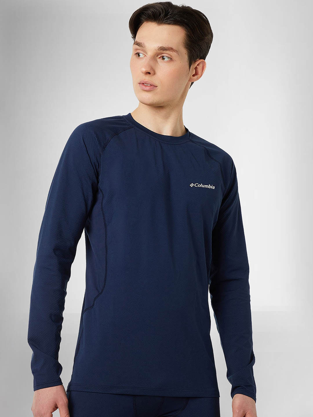 

Columbia Men Omni-Heat Infinity Knit Long Sleeve Crew Thermal Top, Navy blue