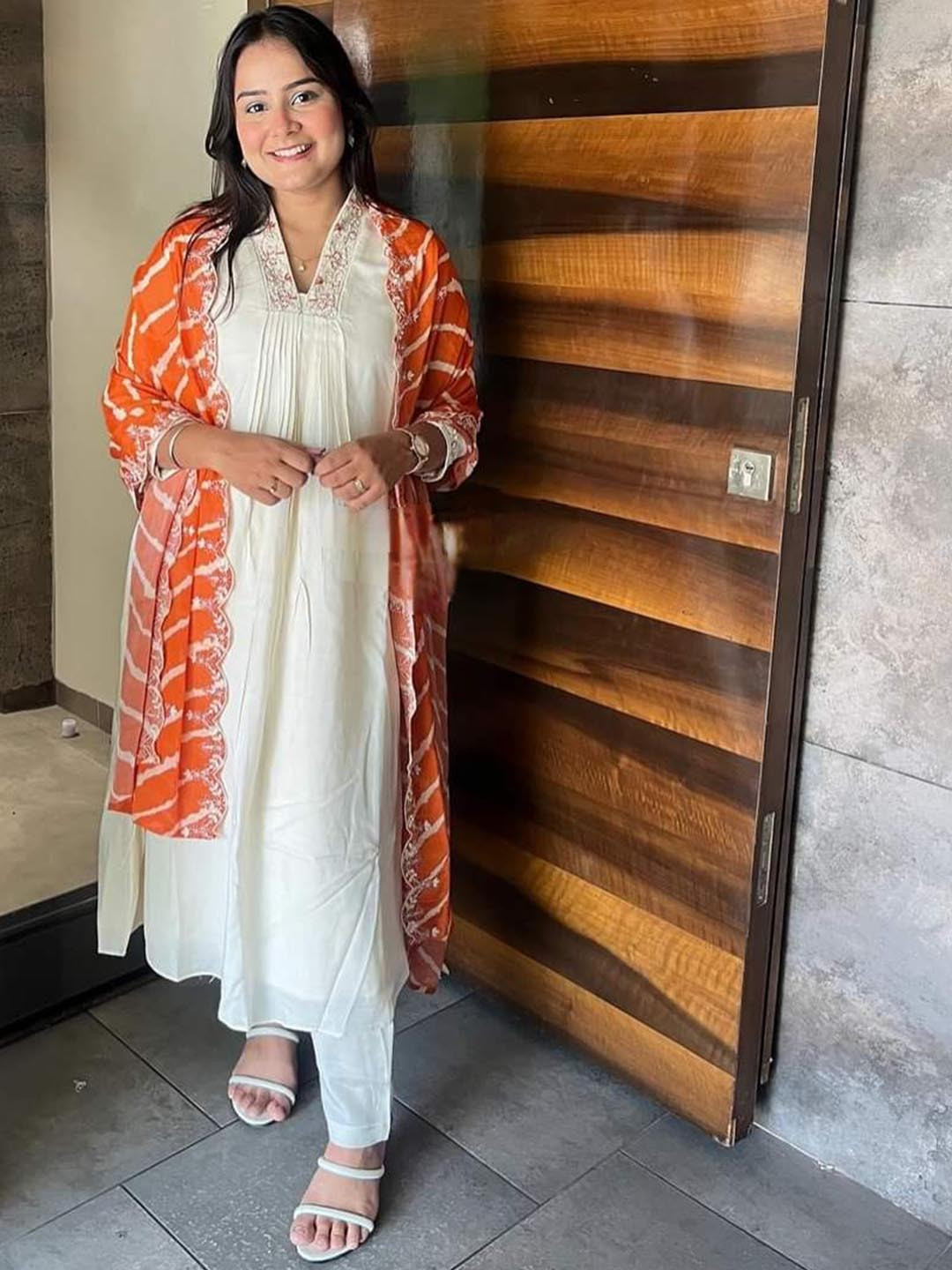 

KALINI Floral Embroidered Pleated Sequinned A-Line Kurta with Trousers & Dupatta, White