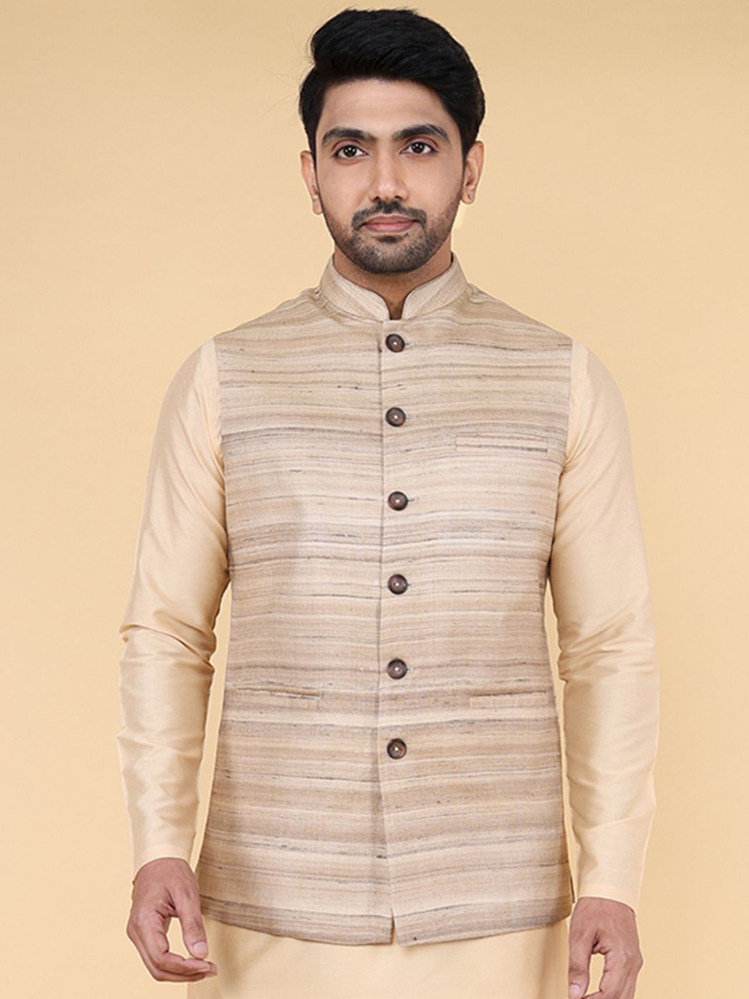 

ZOIS Men Printed Woven Mandarin Collar Nehru Jacket, Beige