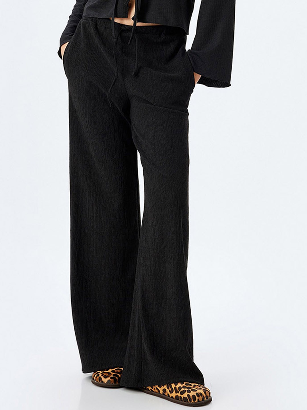 

Koton Women Regular Fit Mid-Rise Trousers, Black