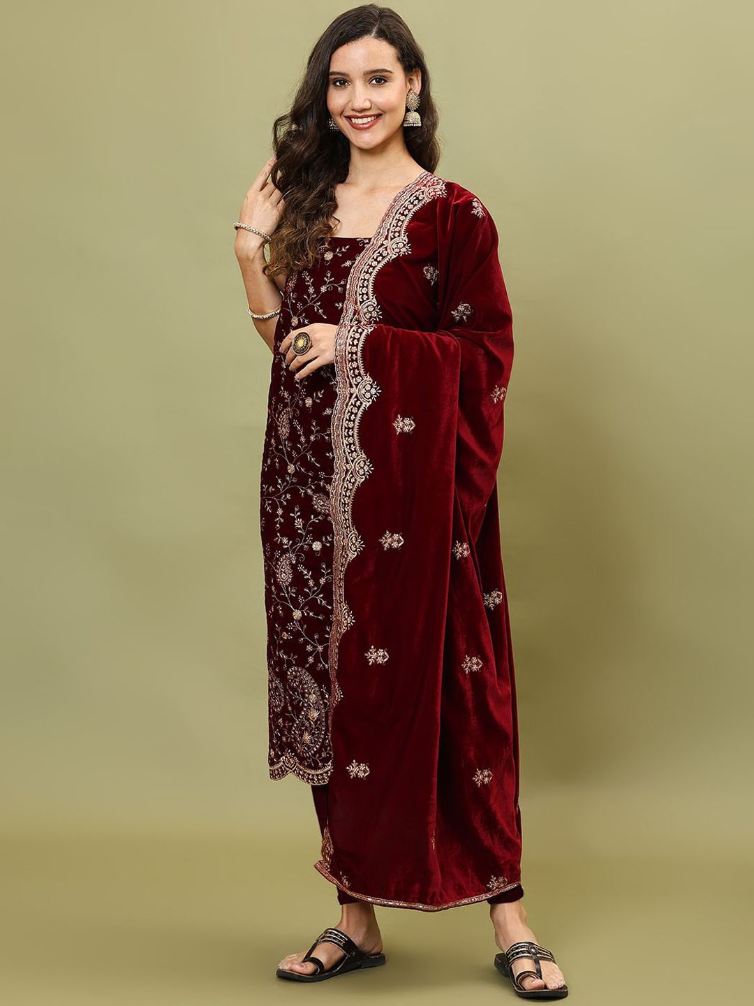 

Meena Bazaar Paisley Embroidered Sequinned Velvet Unstitched Dress Material, Maroon