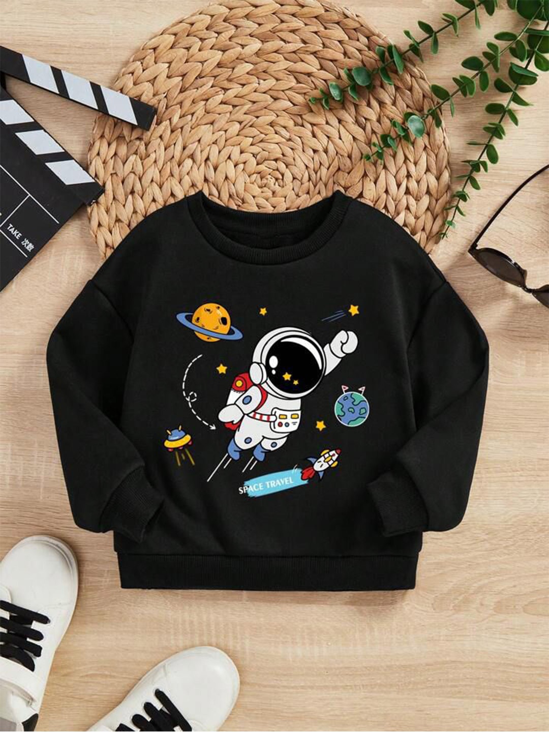 

TABADTOD Kids Printed Round Neck Long Sleeves Dry Fit Pullover Sweatshirt, Black