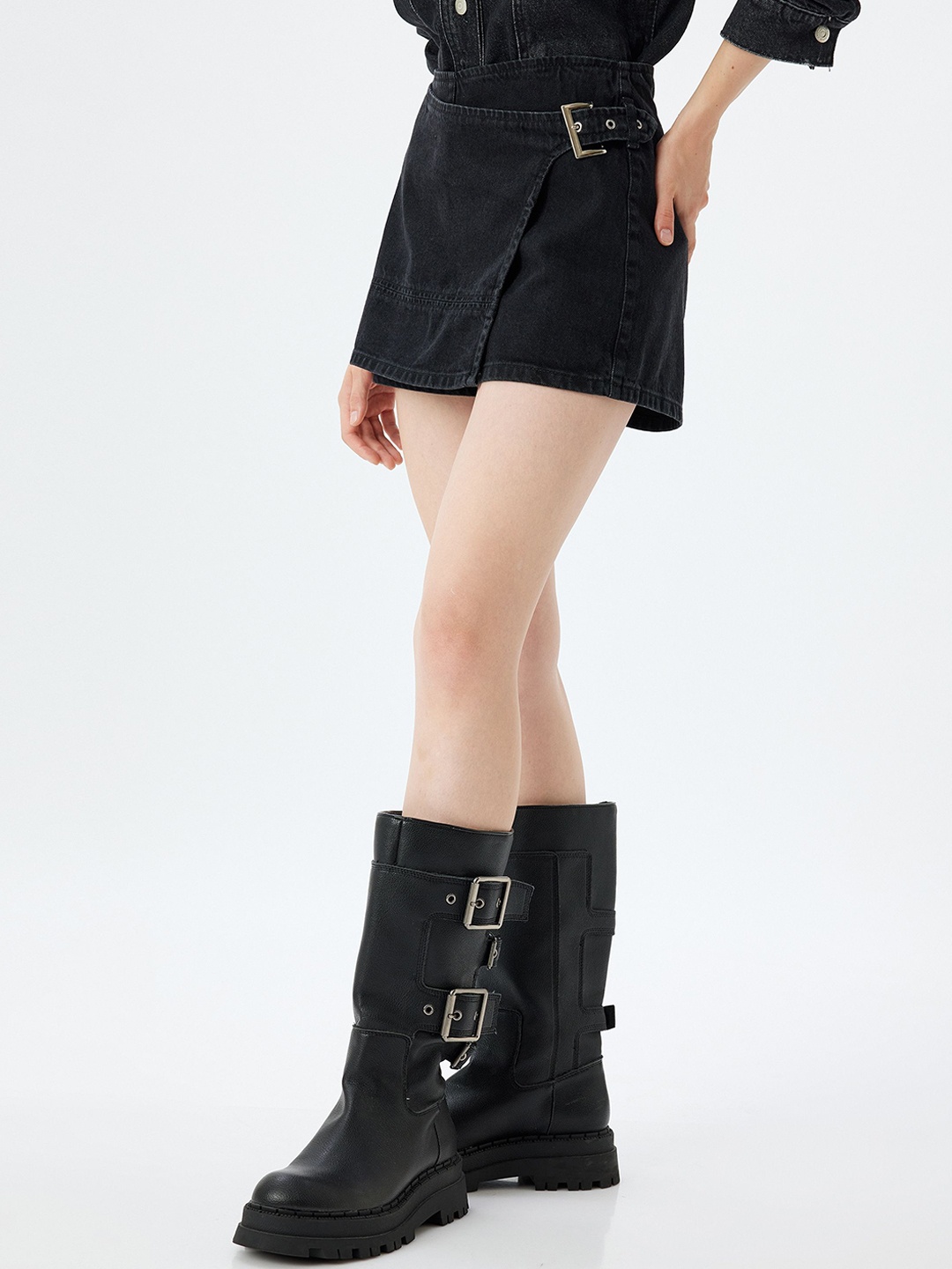 

Koton Women Washed Pure Cotton Mini Skort, Black