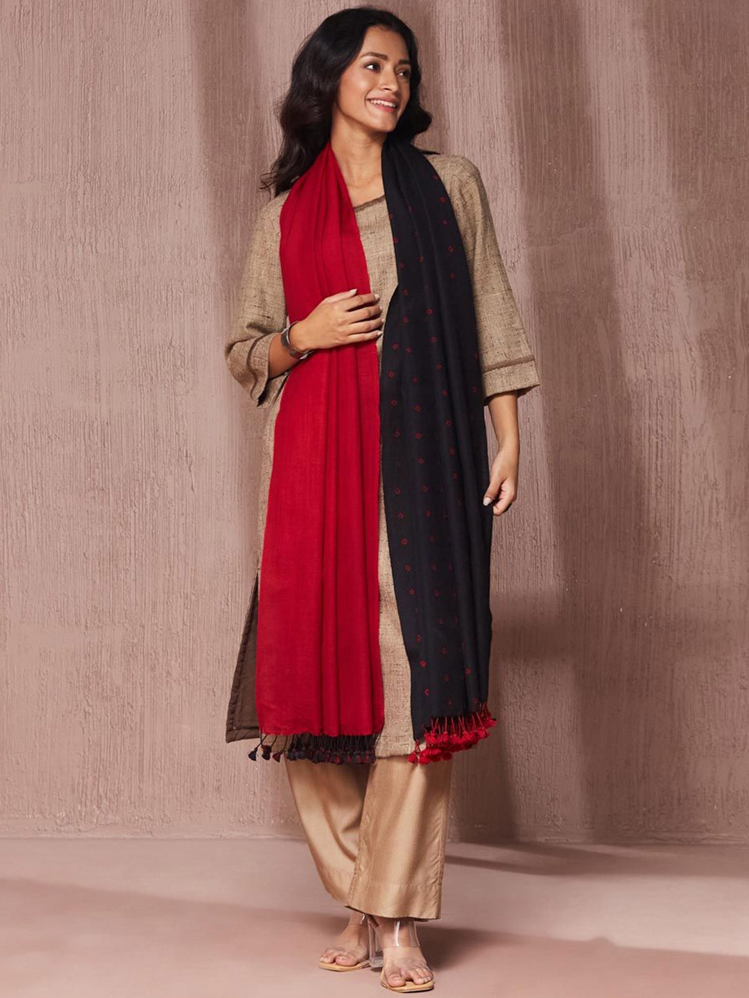 

Fabindia Geometric Woven Design Woollen Shawl, Black