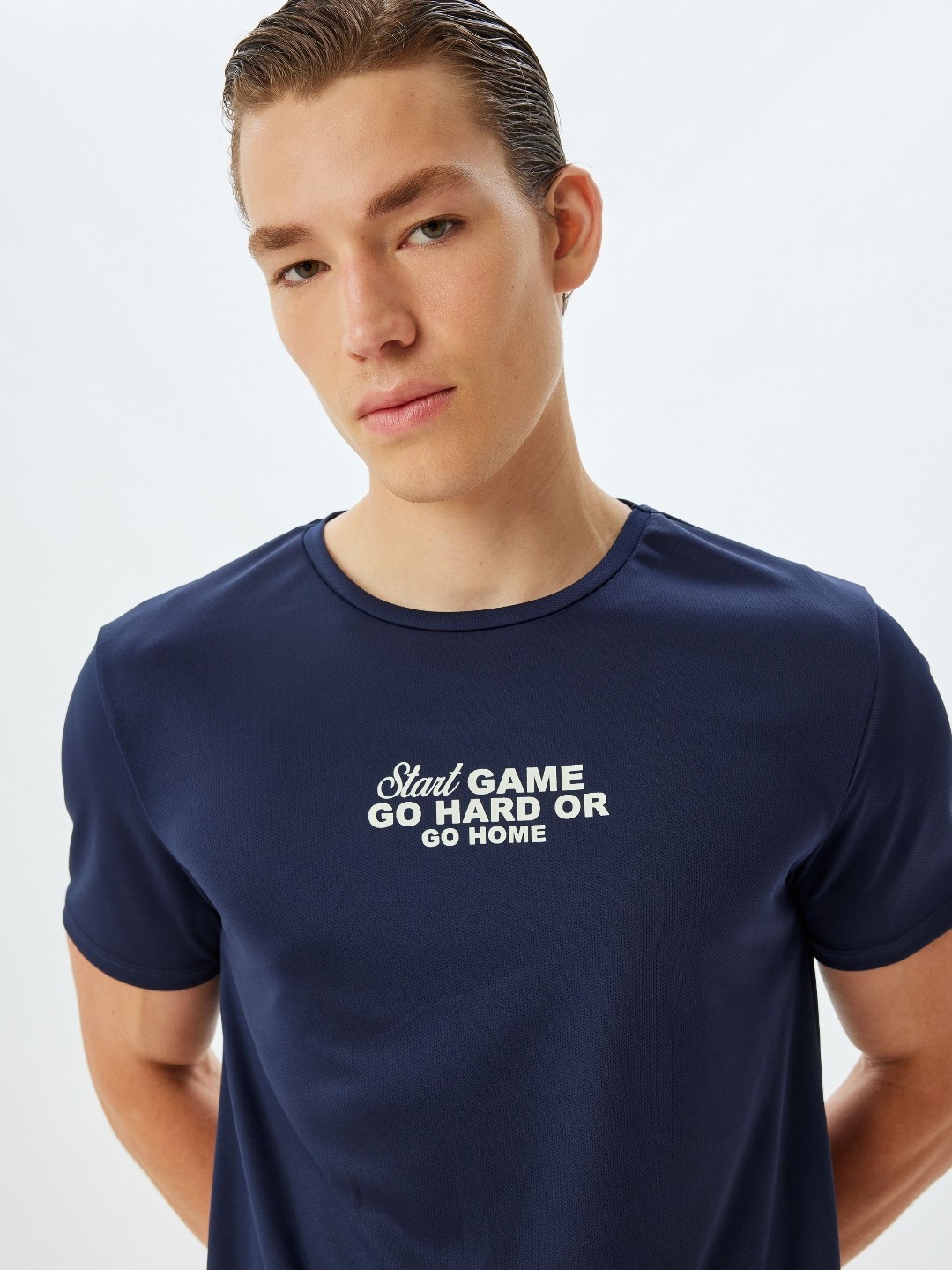 

Koton Men Typography Printed Round Neck T-shirt, Navy blue