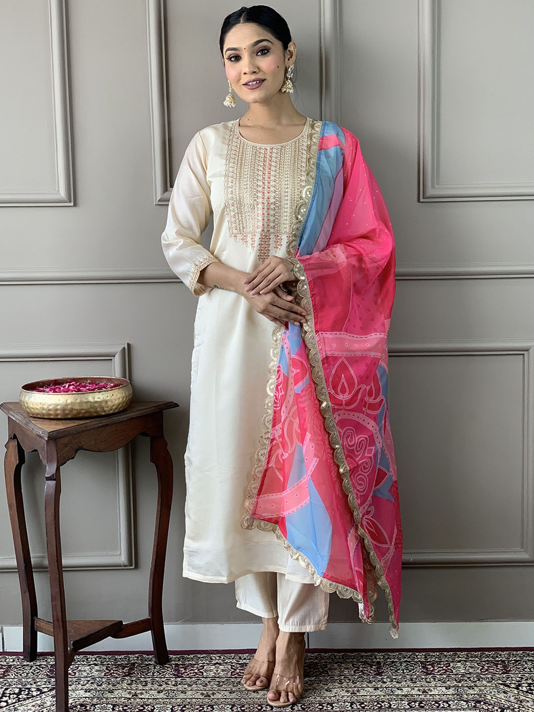 

KALINI Ethnic Motifs Printed Regular Chanderi Silk Straight Kurta with Trousers & Dupatta, Cream