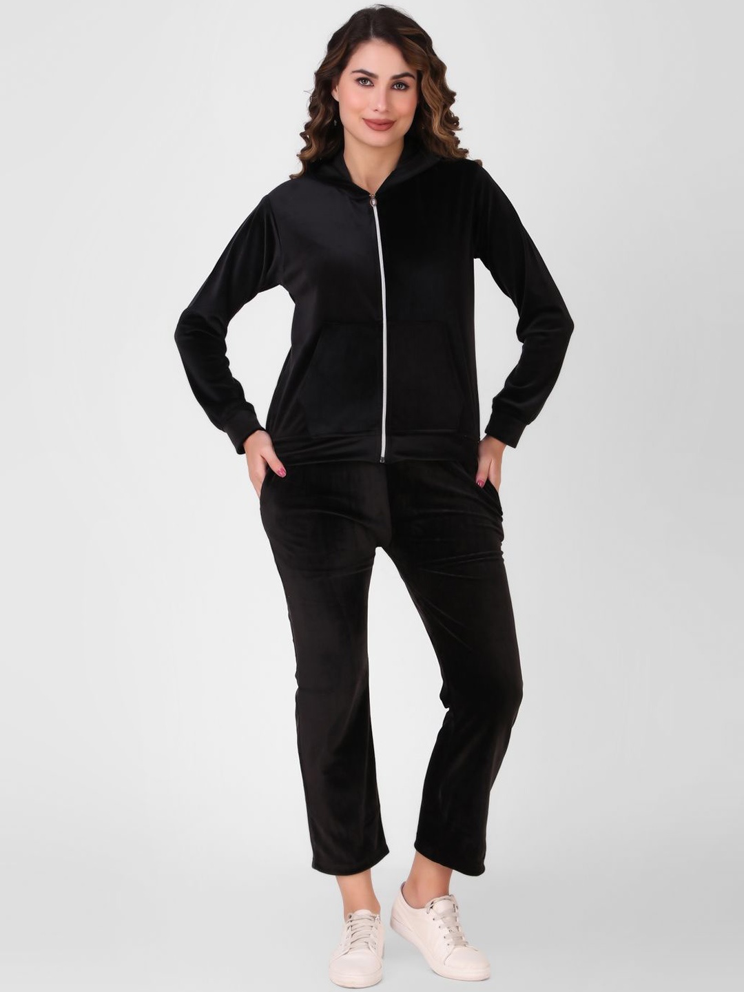 

FNOCKS Women Hooded Tracksuit, Black