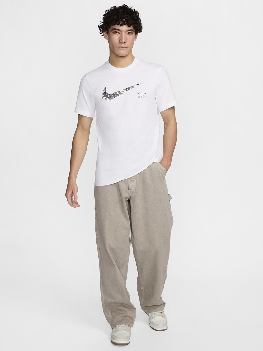 

Nike Sportswear Men's T-Shirt, White