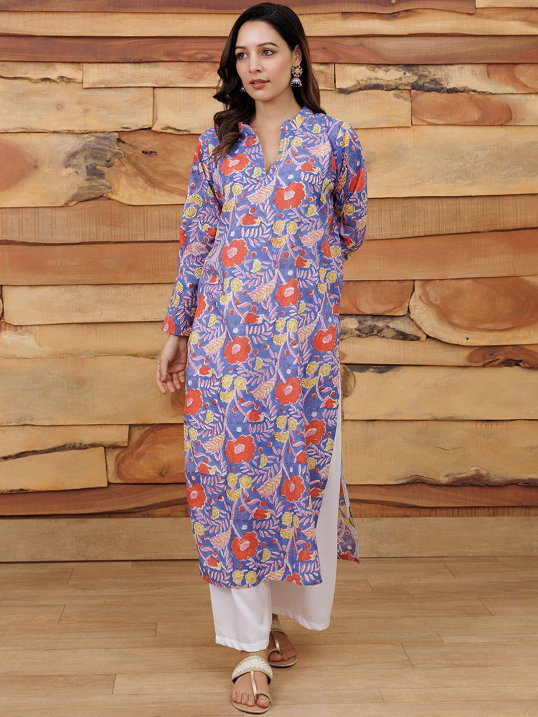 

Rangreza Ethnic Floral Printed Mandarin Collar Cotton Straight Kurta, Purple