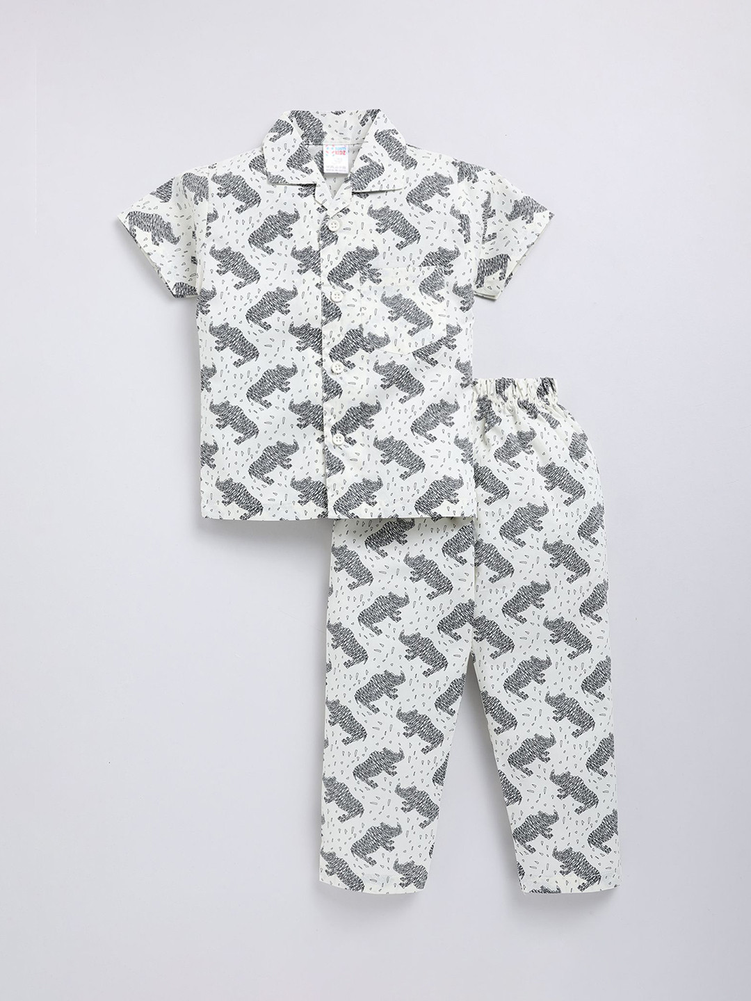 

NAUTI KIDZ Boys Pure Cotton Printed Night suit, Off white
