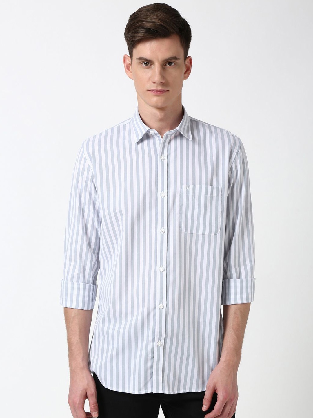 

Peter England Casuals Men Slim Fit Opaque Striped Casual Shirt, White