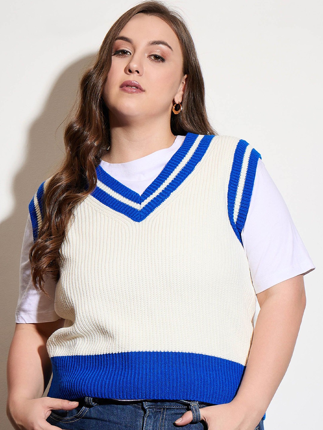 

SASSAFRAS Curve Women Striped Sleeveless Sweater Vest, Blue