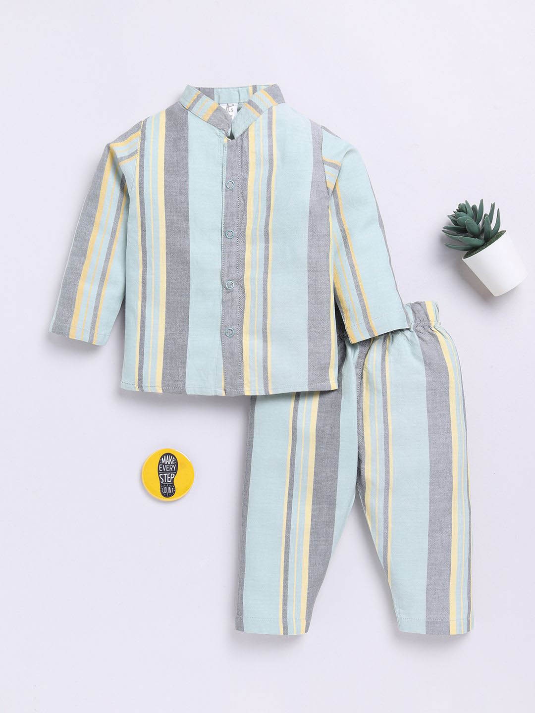 

Clt.s Kids Striped Mandarin Collar Long Sleeves Pure Cotton Night suit, Green