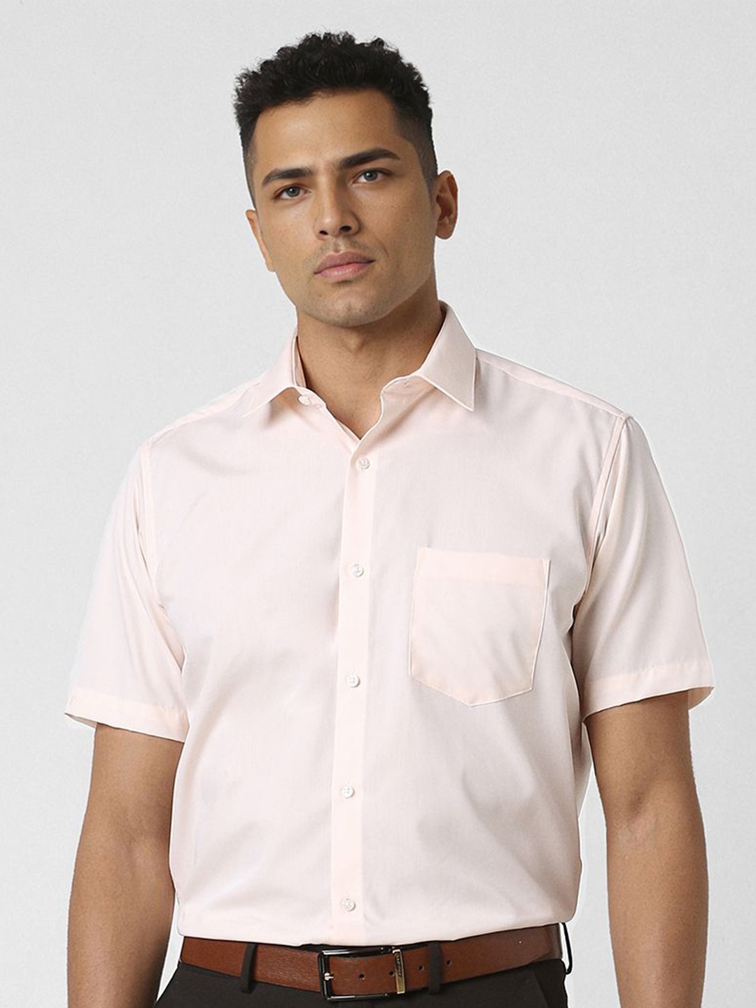 

Van Heusen Men Spread Collar Solid Cotton Formal Shirt, White