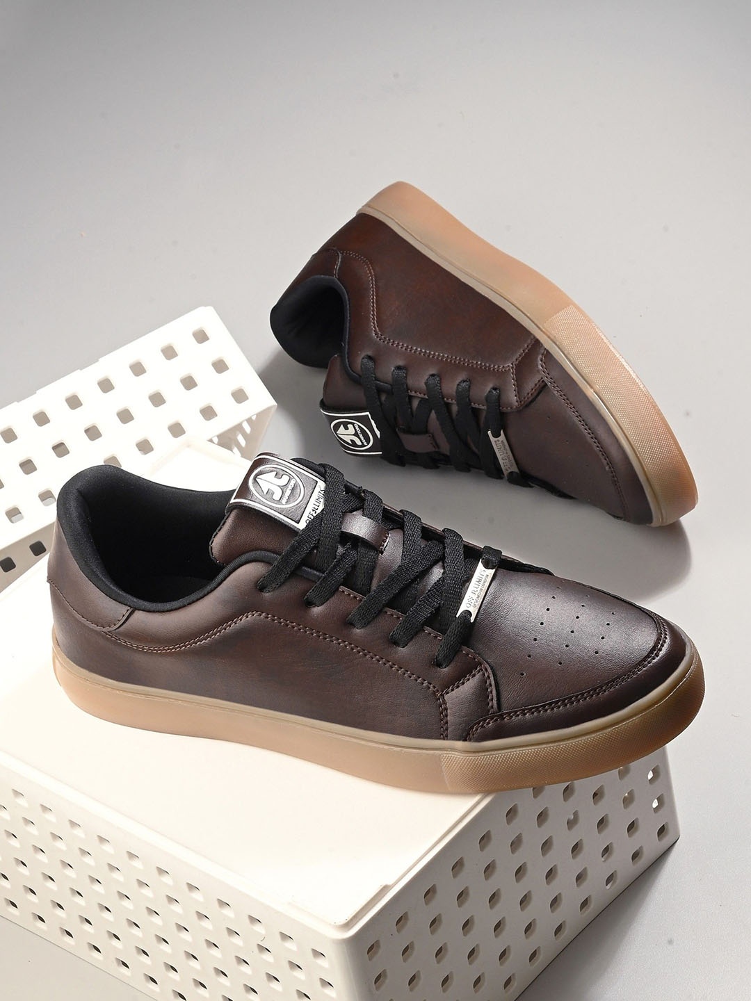 

OFF LIMITS Men Round Toe Comfort Insole Sneakers, Brown