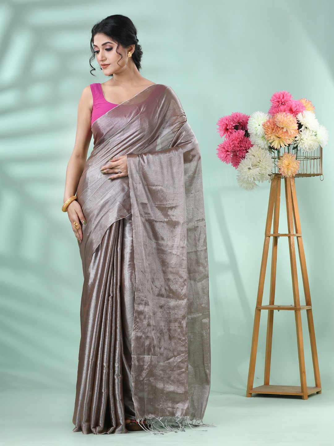 

DESH BIDESH Handloom Saree, Grey