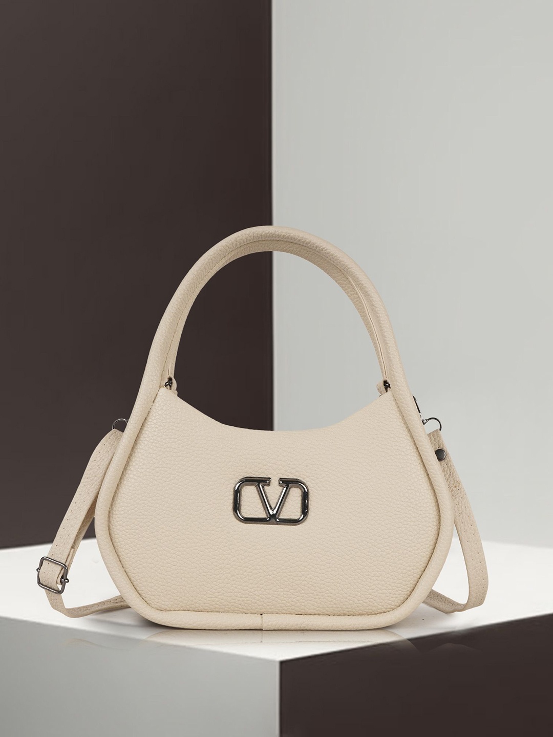 

YOYOWING Structured Sling Bag with Tasselled, Off white