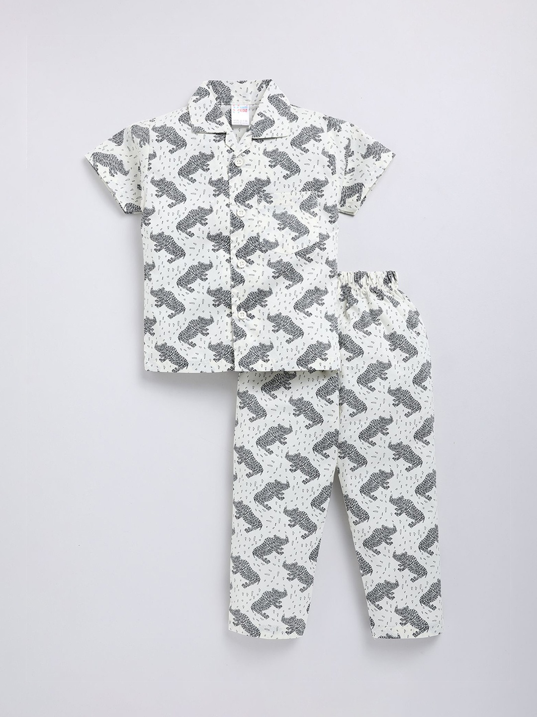 

NAUTI KIDZ Boys Pure Cotton Printed Night suit, Off white
