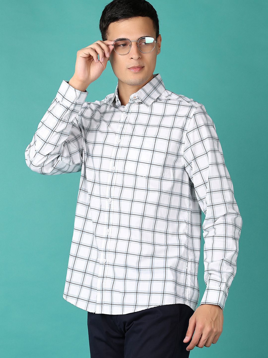 

V-Mart Men Spread Collar Windowpane Checked Cotton Casual Shirt, White