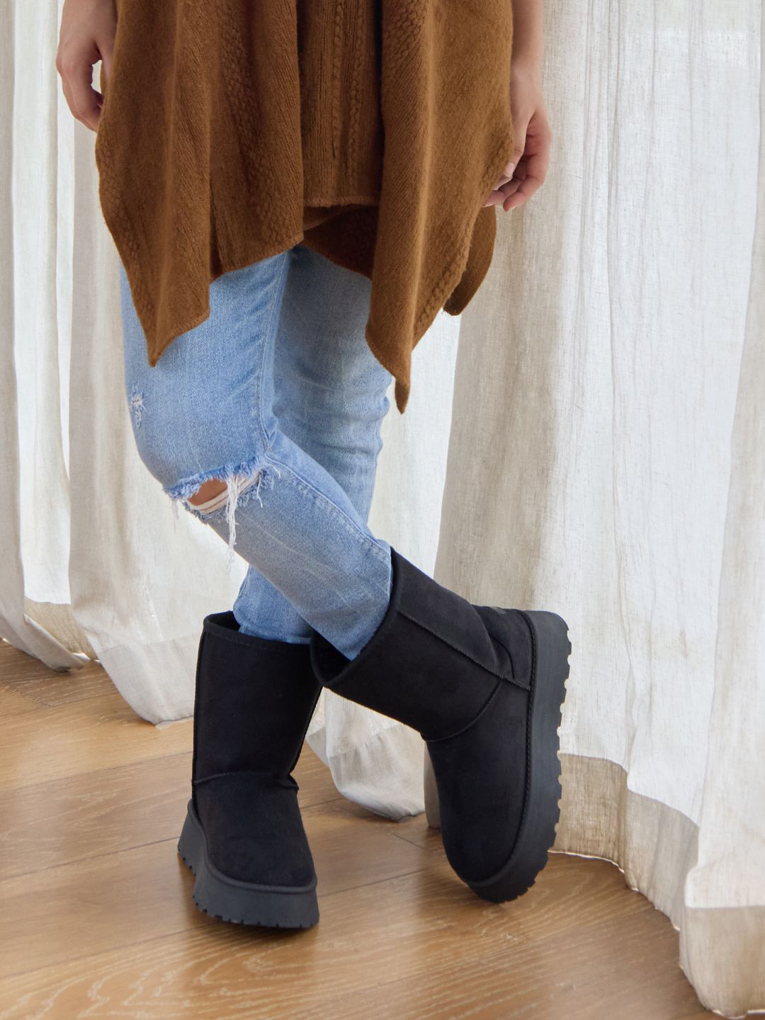 

CAI Women Casual Winter Boots, Black