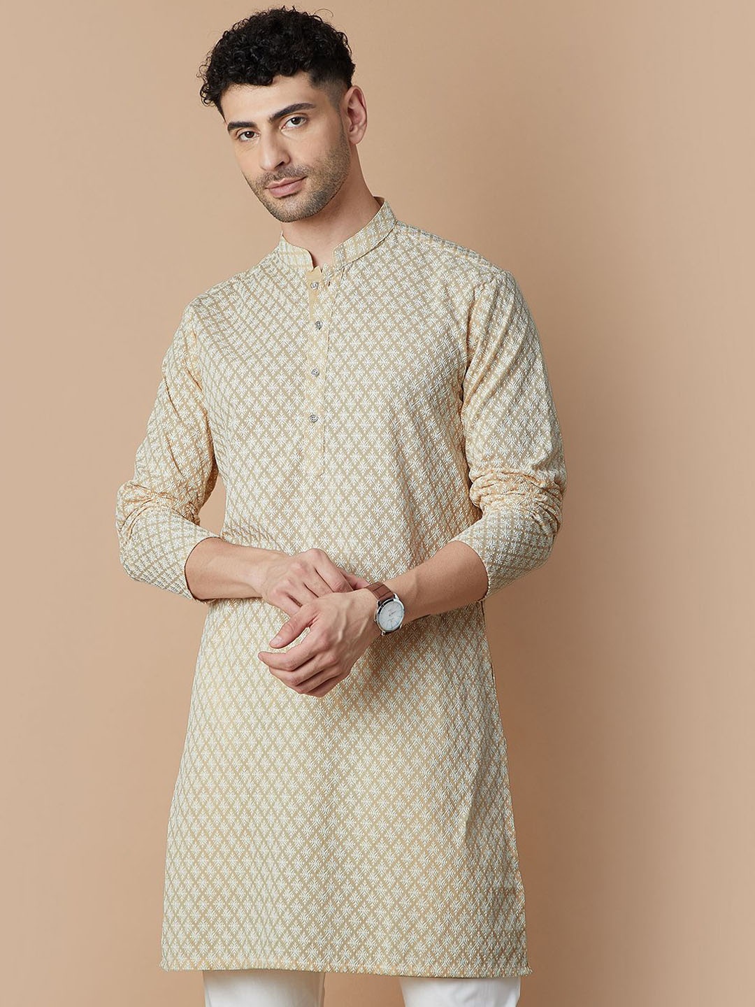 

Melange by Lifestyle Geometric Embroidered Mandarin Collar Pure Cotton Straight Kurta, Beige