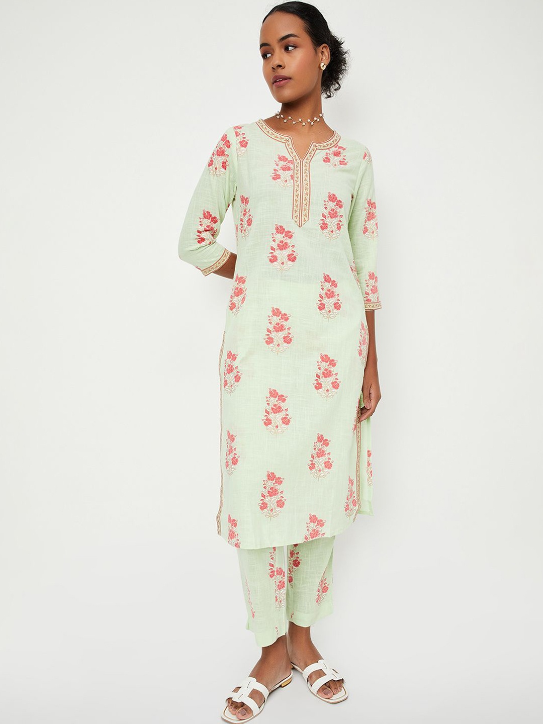 

max Floral Printed Straight Kurta With Trouser, Green