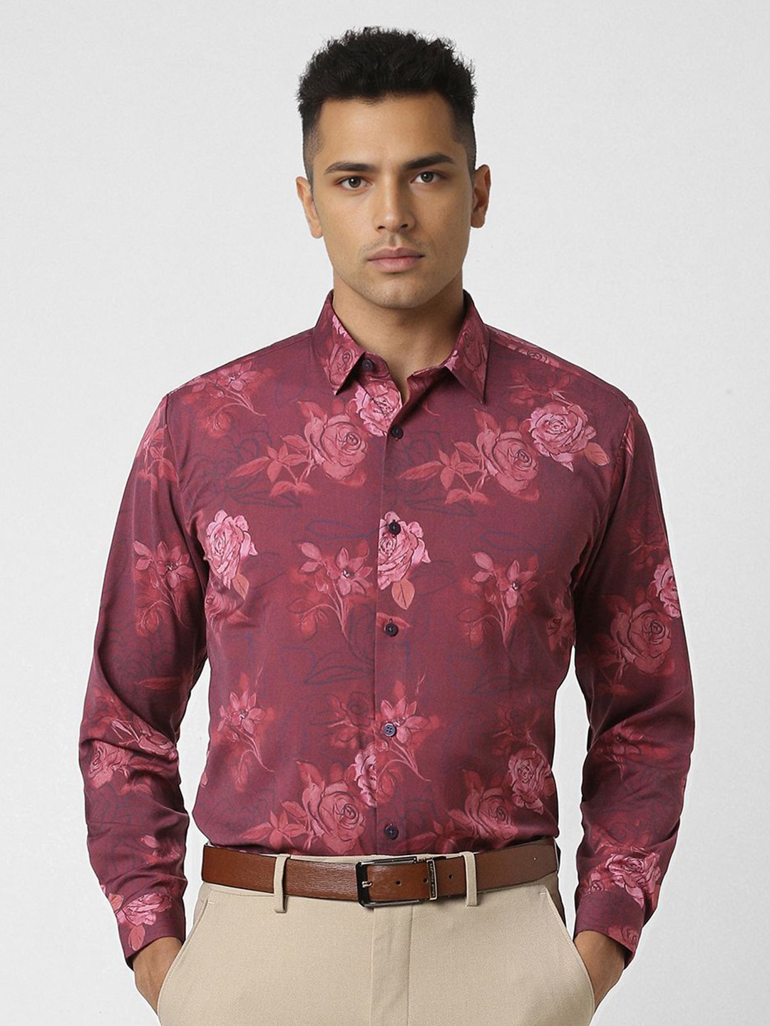 

V Dot Men Spread Collar Floral Printed Slim Fit Formal Shirt, Red
