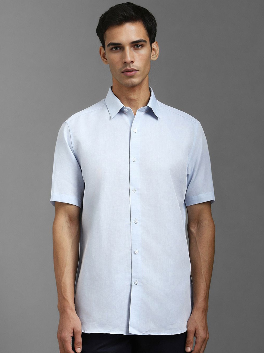 

Louis Philippe Men Classic Spread Collar Solid Linen Formal Shirt, Blue