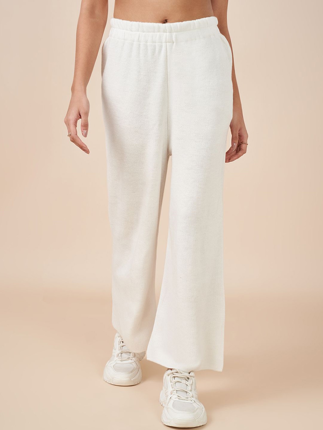 

AKKRITI BY PANTALOONS Women Mid-Rise Regular Fit Parallel Trousers, Off white