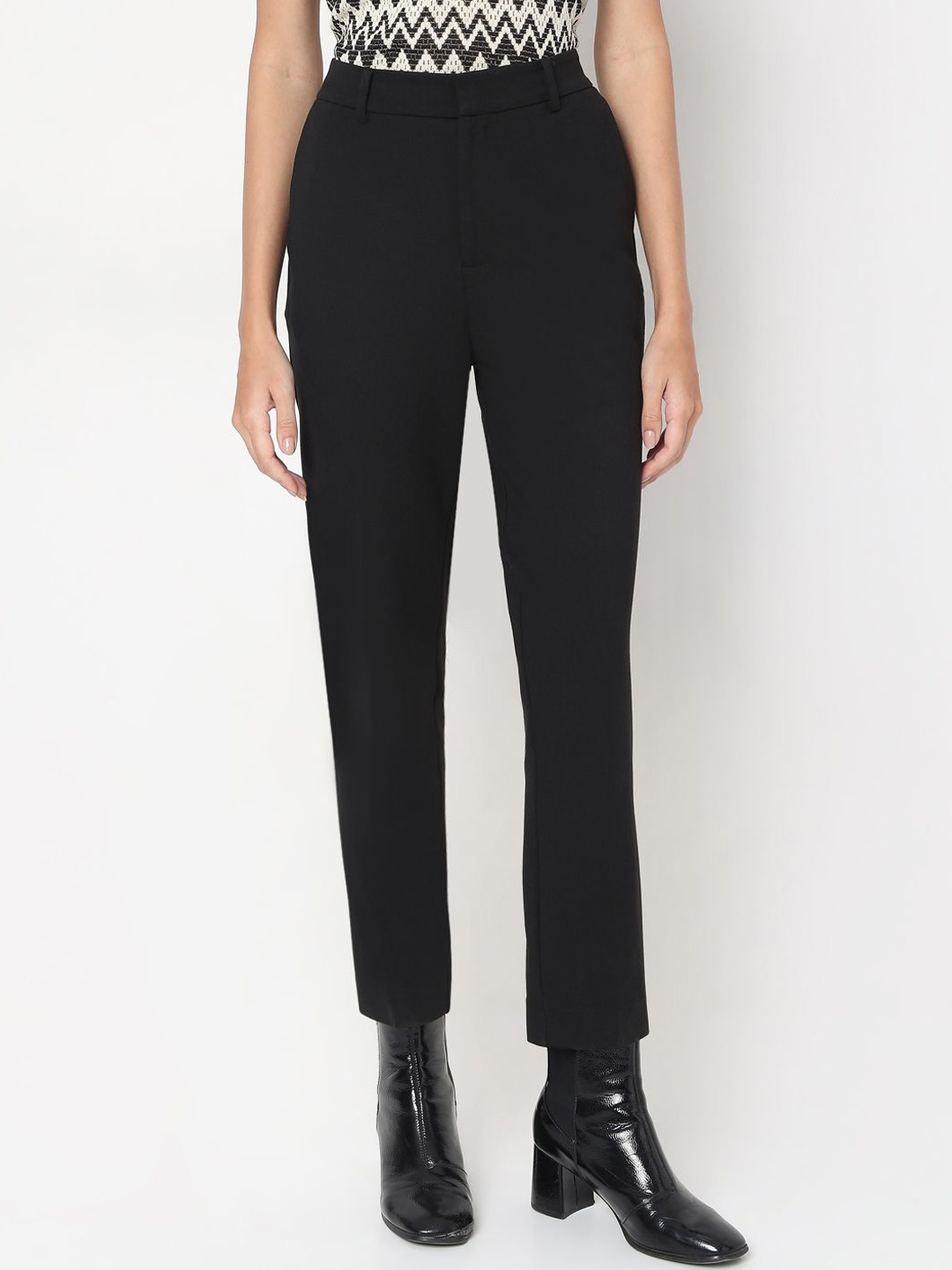 

Vero Moda Women Slim Fit High-Rise Formal Trousers, Black