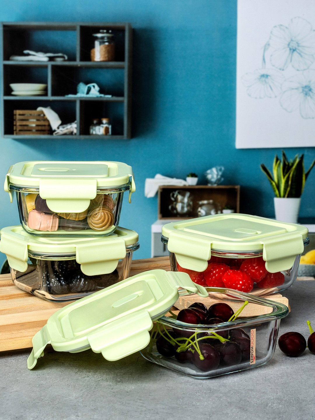 

GOODHOMES White & Green 4 Pieces Glass Airtight Containers 620 ml Each