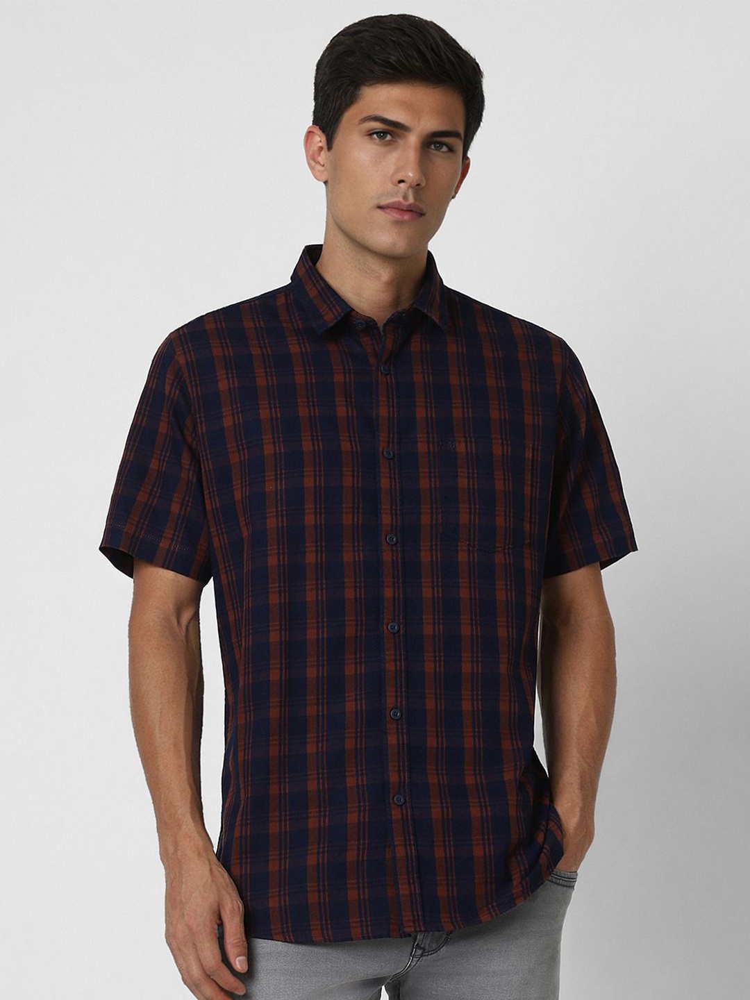 

VAN HEUSEN DENIM LABS Men Slim Fit Opaque Checked Casual Shirt, Navy blue