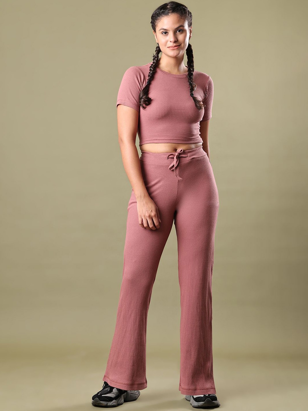 

Aesthetic Bodies Round Neck Top With Trousers, Peach