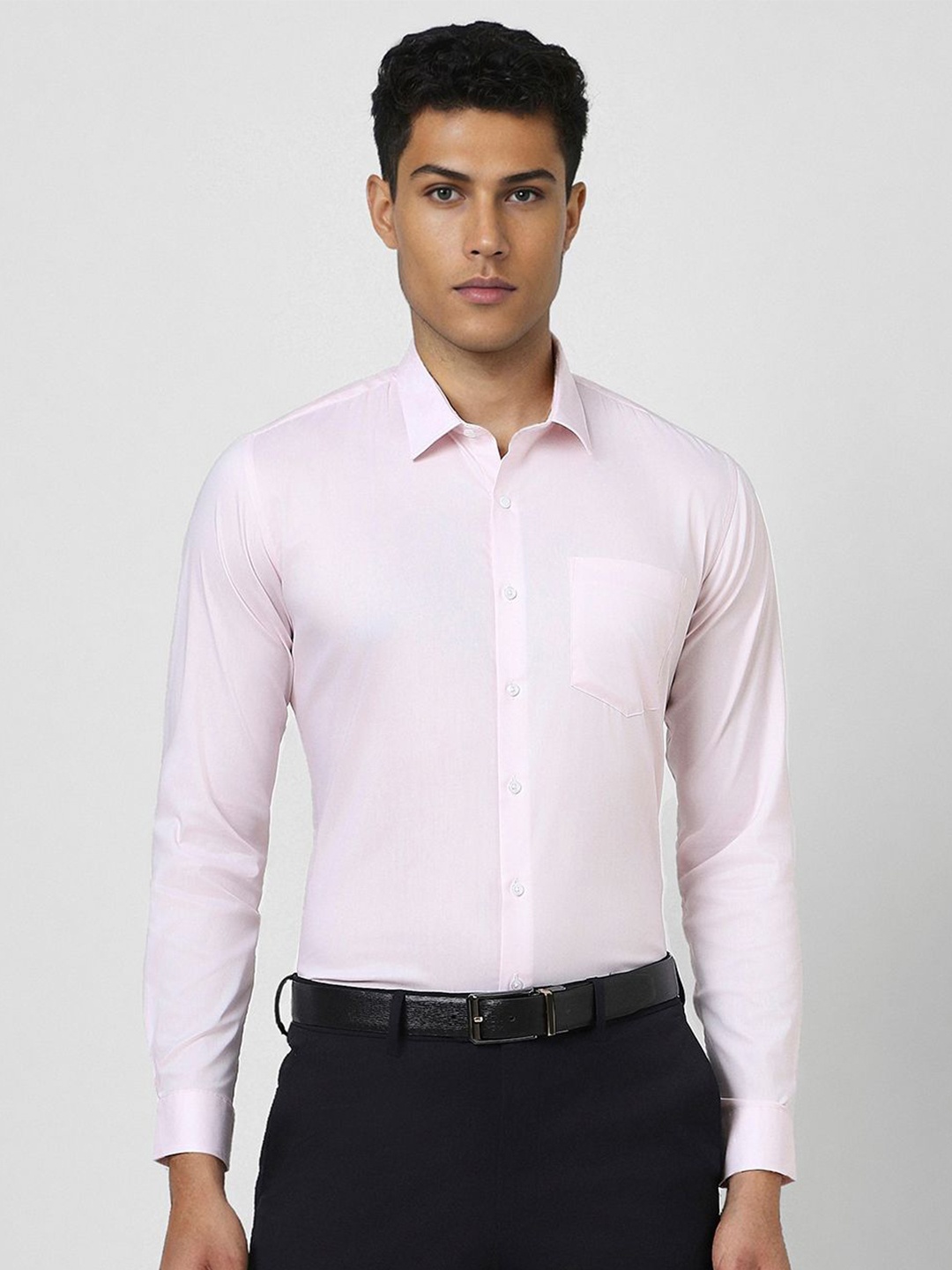 

Van Heusen Men Spread Collar Solid Cotton Slim Fit Formal Shirt, Pink