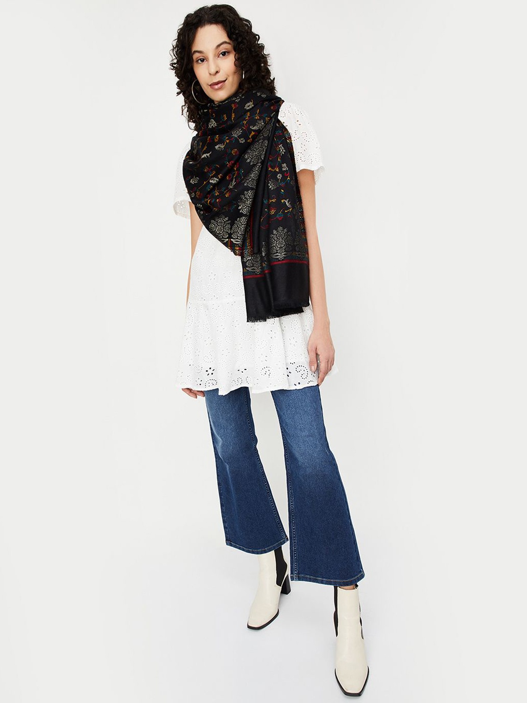 

max Floral Printed Shawl, Black