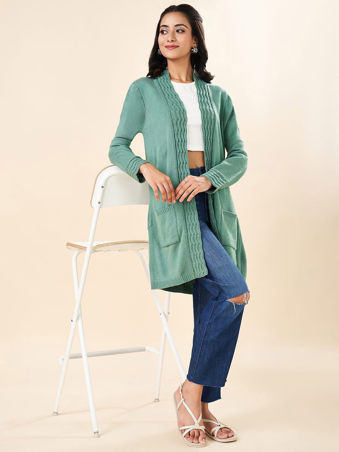 

RANGMANCH BY PANTALOONS Self Design Acrylic Longline Shrug, Green