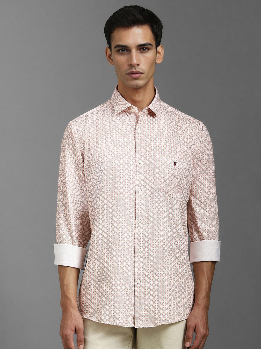 

Louis Philippe Sport Men Slim Fit Opaque Printed Casual Shirt, Peach