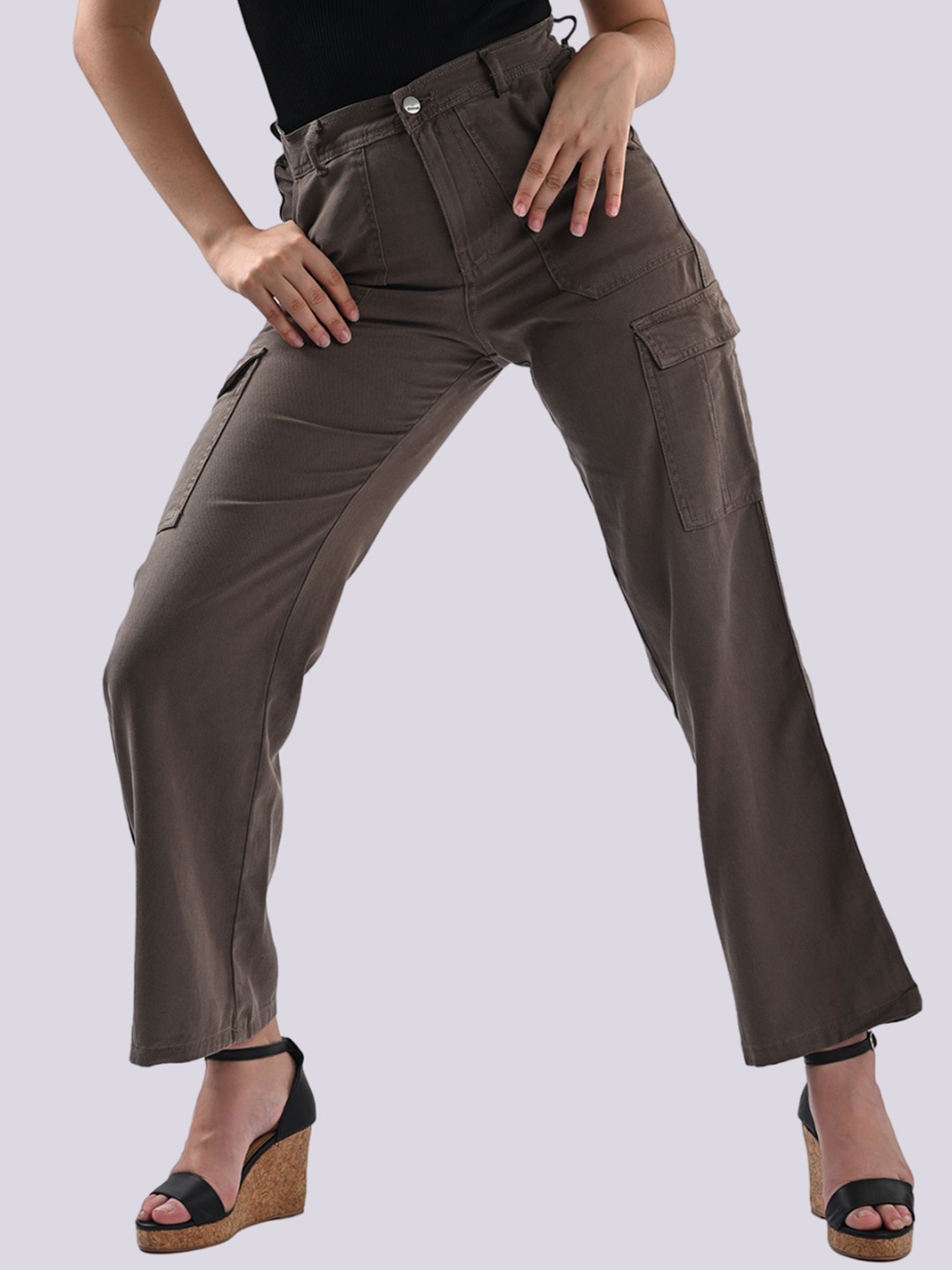 

Kraus Jeans Women Loose Fit High-Rise Cargos Trousers, Grey