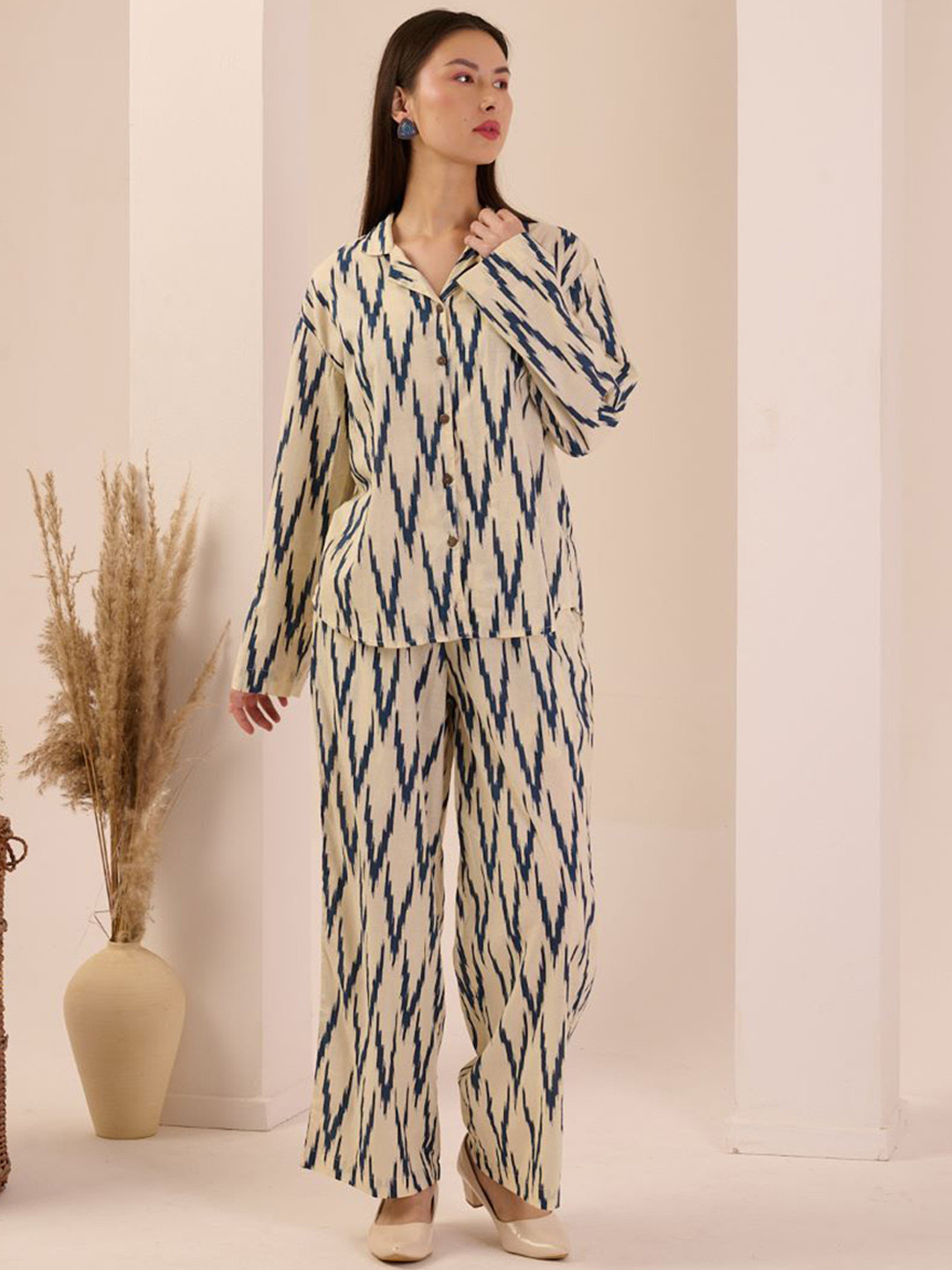

The Quince Life Ikat Printed Pure Cotton Lapel Collar Top With Trouser, Cream