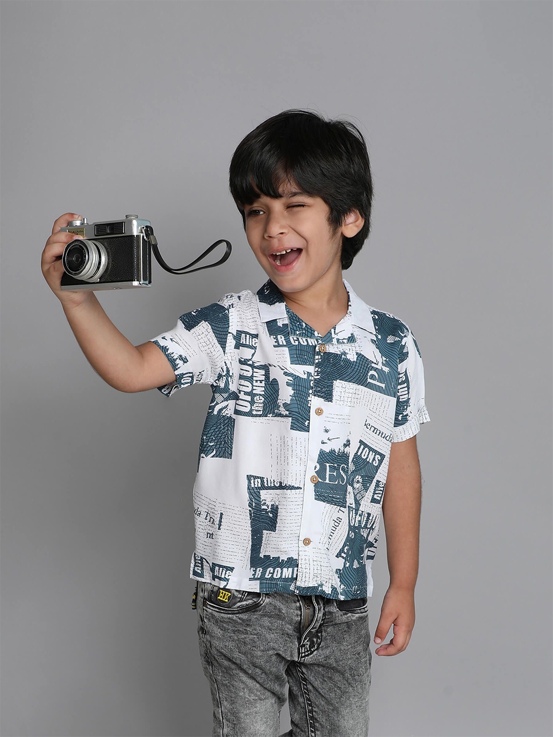 

taffykids Boys Relaxed Opaque Printed Casual Shirt, White