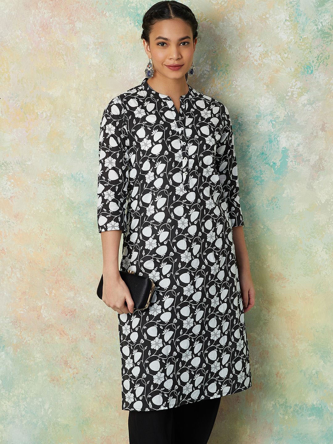 

Melange by Lifestyle Floral Printed Three-Quarter Sleeves Straight Cotton Kurta, Black