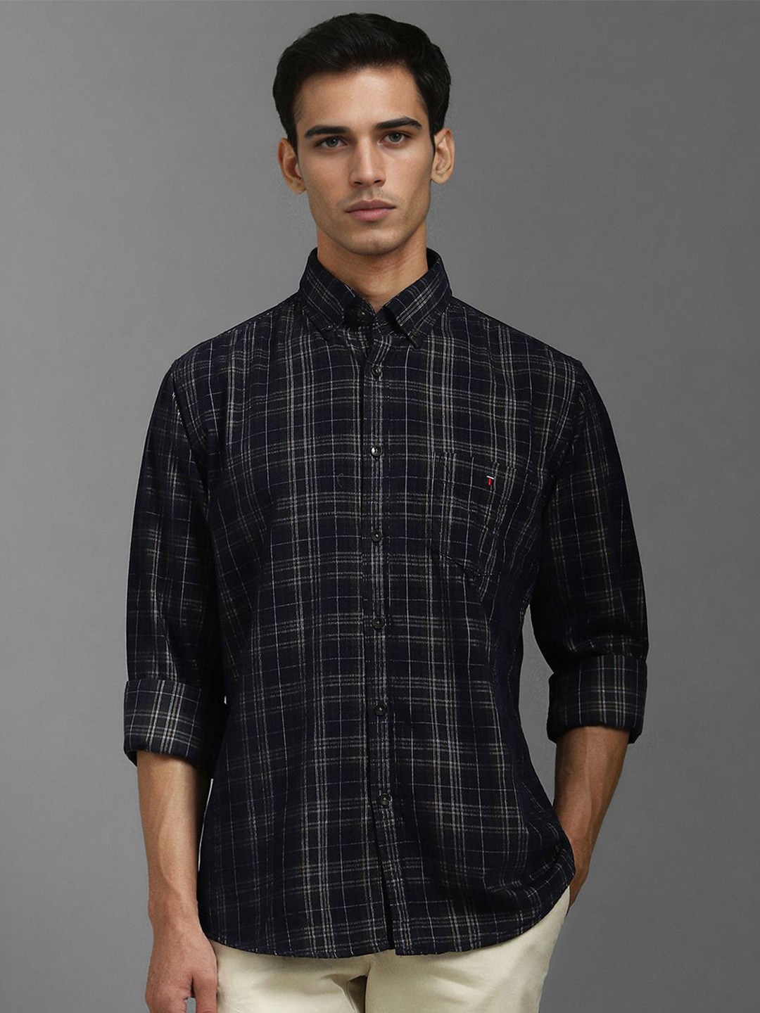 

Louis Philippe Sport Men Slim Fit Opaque Checked Casual Shirt, Navy blue