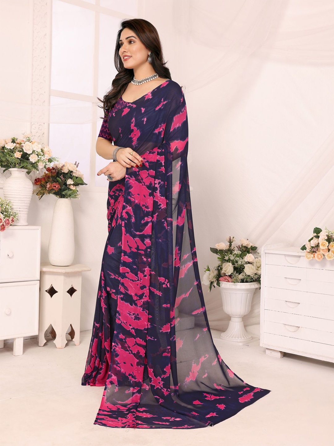 

vj fashion Tie and Dye Pure Georgette Saree, Navy blue