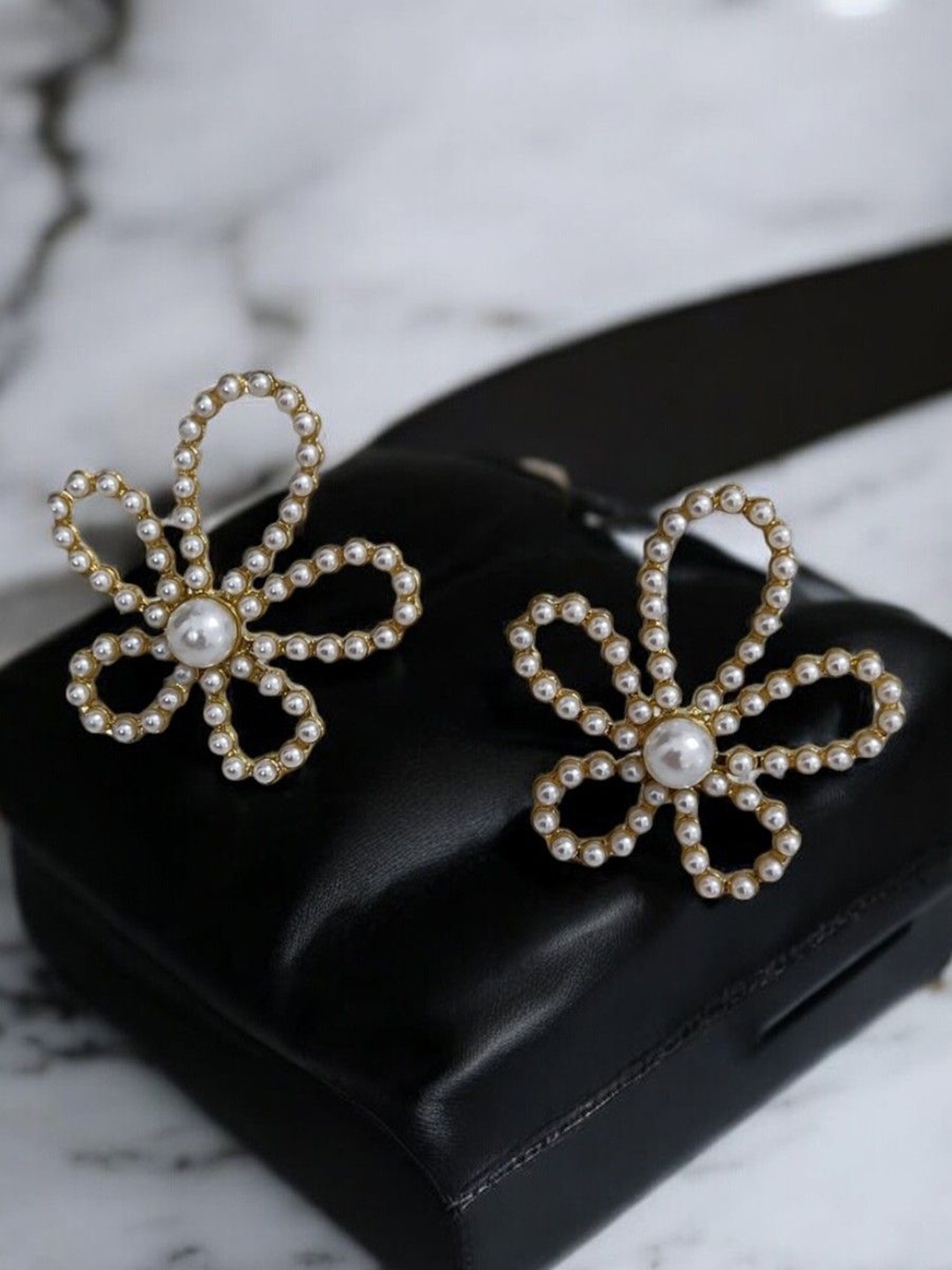 

Adc fashions Gold-Plated Floral Studs, White
