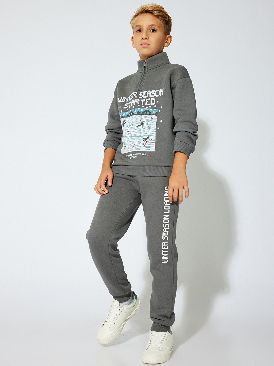 

Koton Boys Mid-Rise Regular Fit Joggers, Grey