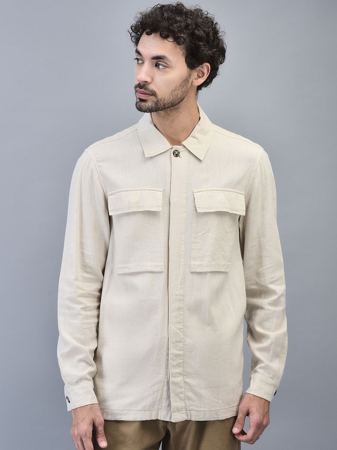 

Woods Men Spread Collar Solid Linen Casual Shirt, Beige