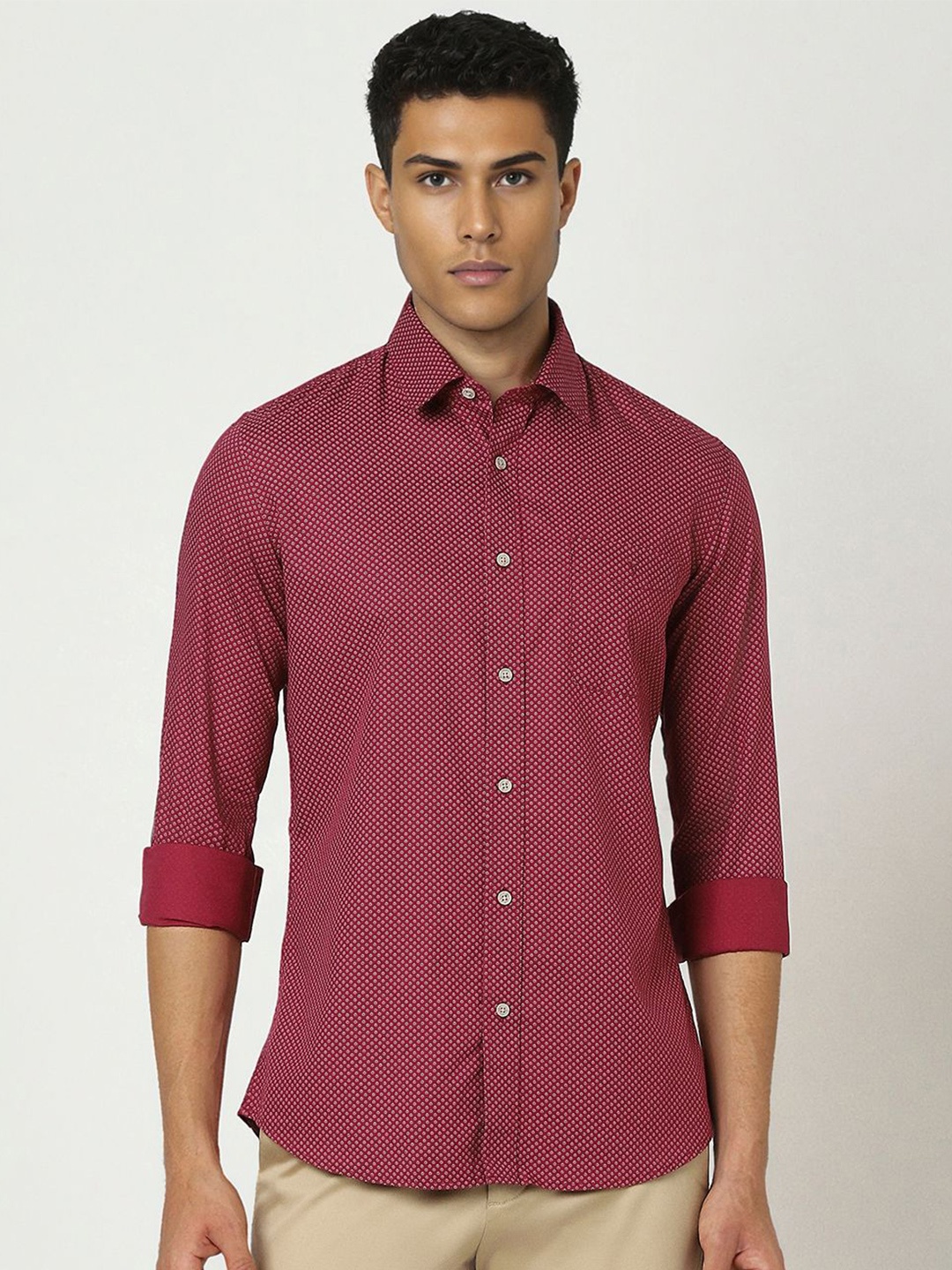 

Van Heusen Sport Men Slim Fit Opaque Printed Casual Shirt, Maroon