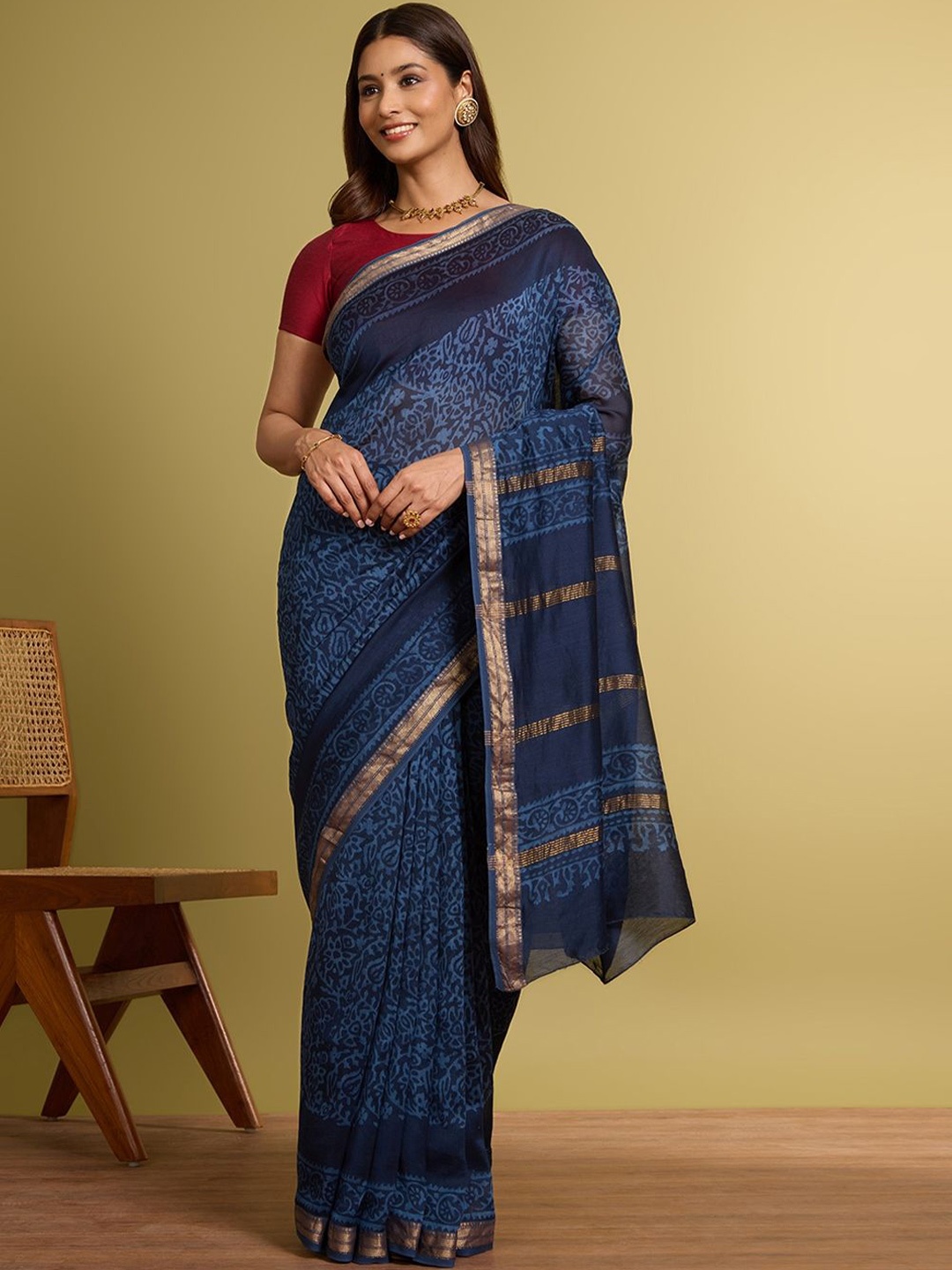 

Taneira Ethnic Motifs Printed Zari Saree, Blue