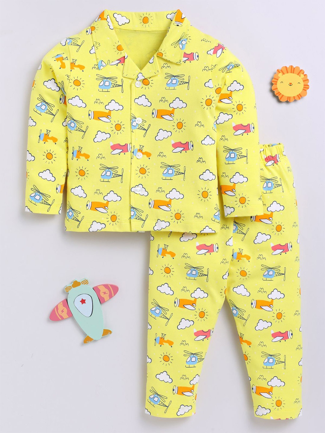 

BAESD Boys Graphic Printed Nightdress, Yellow