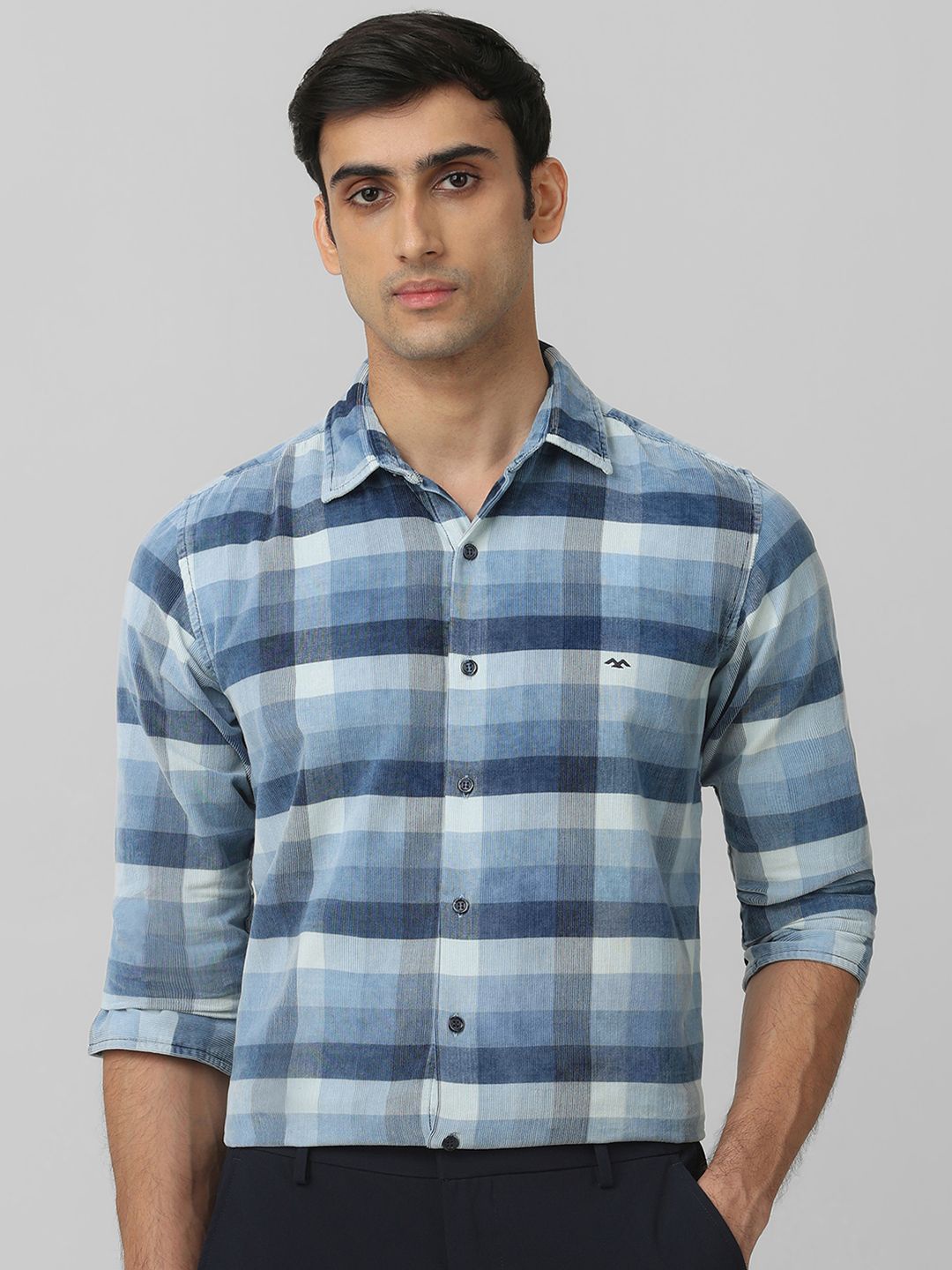 

Mufti Men Spread Collar Checked Cotton Slim Fit Casual Shirt, Blue